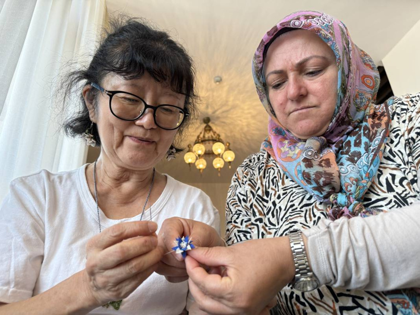 Japonlara Akıl Sır Ermiyor! İğne Oyası Öğrenmek İçin Elazığ'a Geldiler - Fotoğraf: 4